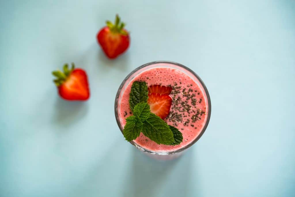 3 recettes de smoothies désaltérants à réaliser cet été